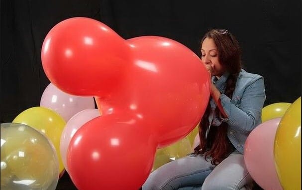 Balloon fetish sucking clear
